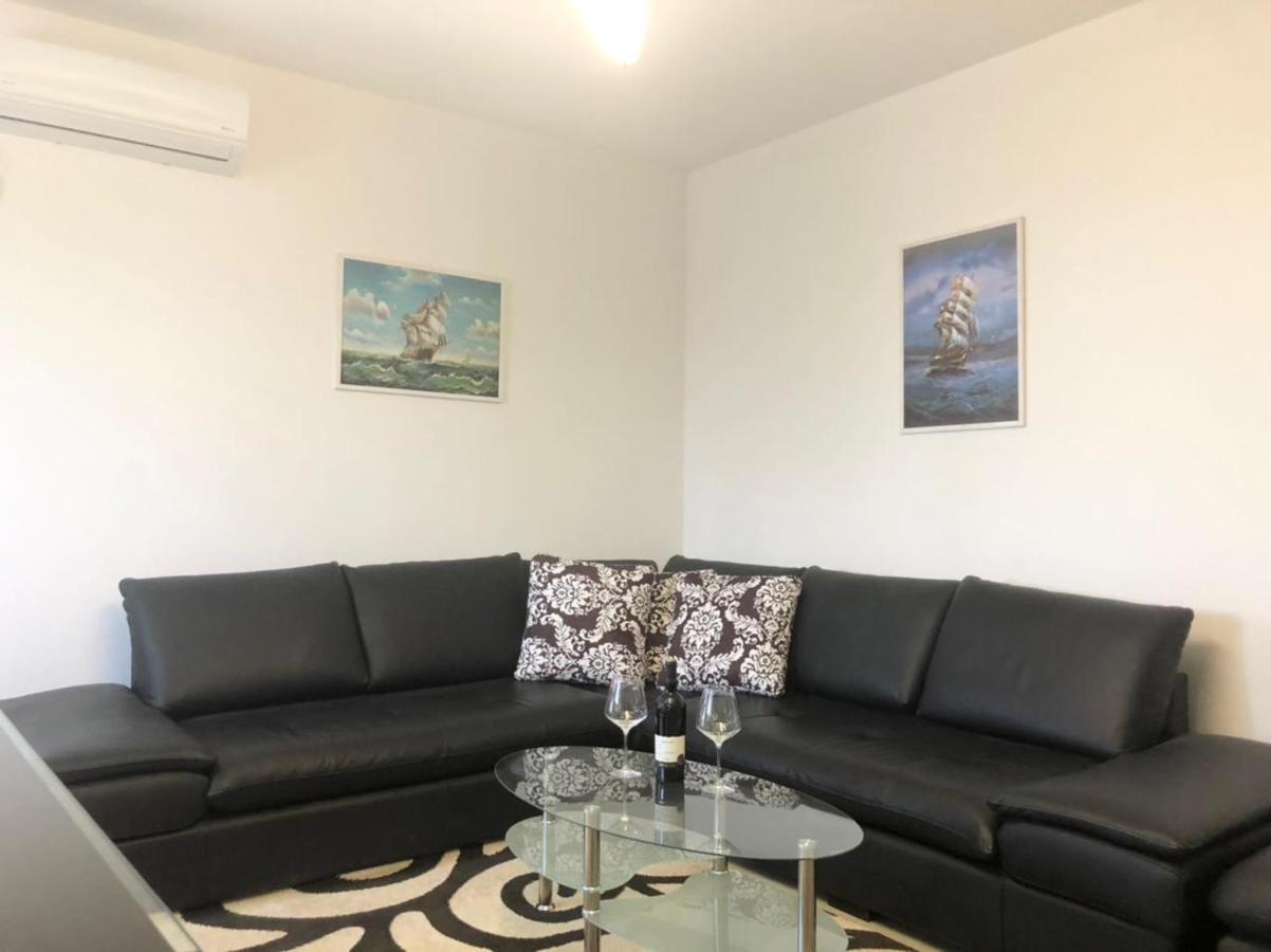 Vale House Holiday Apartment Vlorë Esterno foto